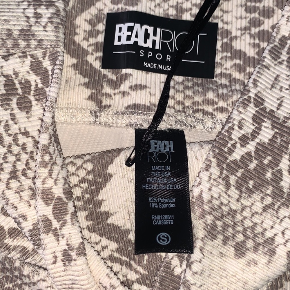 Beach Riot | Snake Print Shorts - Picture 5 of 6